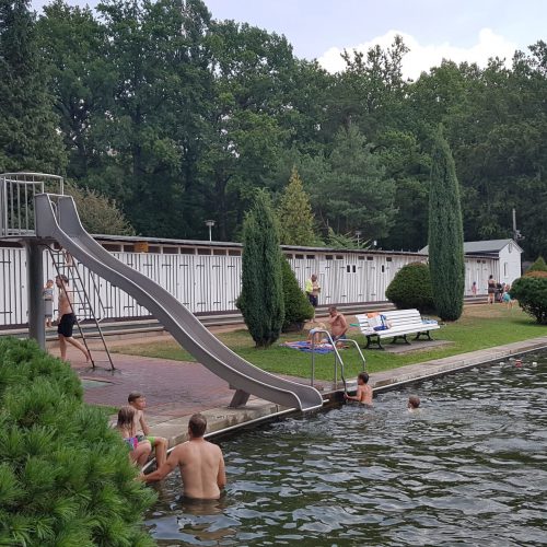 Wasserrutsche (für Schwimmer)